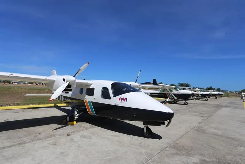 Pesawat latih bermesin ganda TECNAM P2006T milik AAA Academy yang digunakan dalam pelatihan Multi-Engine Rating.